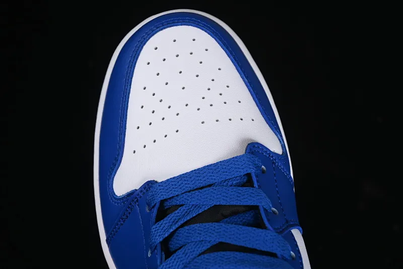 All categories Air Jordan Jordan series basketball shoes Air Jordan 1 Mid Air Jordan 1 Mid AJ1 Joe 1 white and blue color Zhongbang basketball shoes DQ8423-402